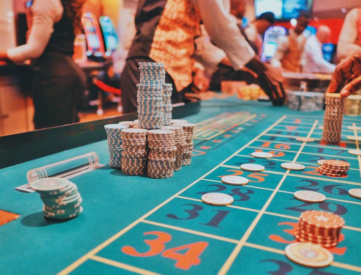 Эксперты рассказали, можно ли выиграть в казино и как избавиться от игровой  зависимости